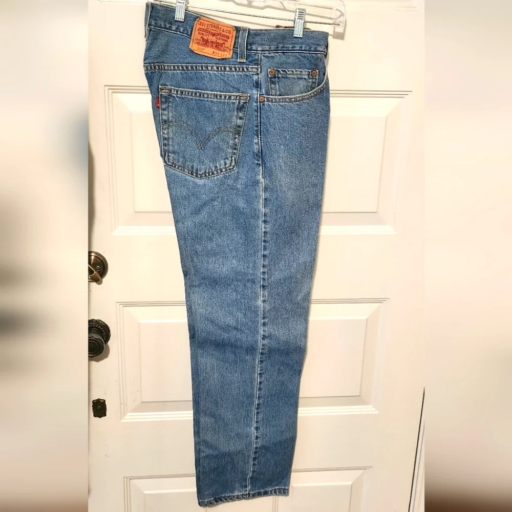 Levi's 505 Men's Regular Fit Jeans Size 34 X 32 Regular Wash